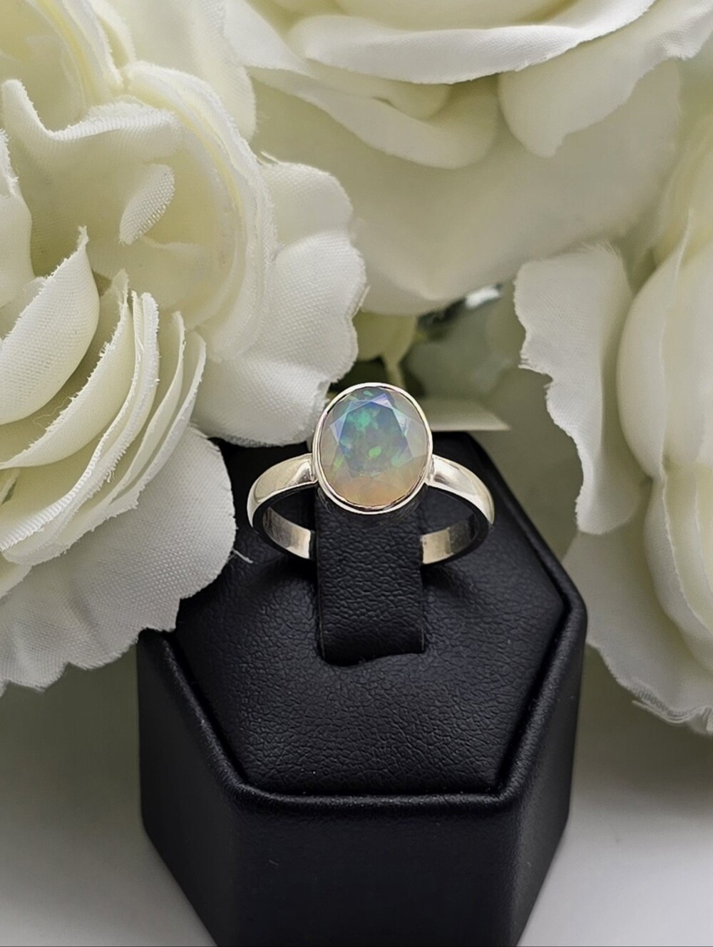 🥰 PRECIOUS OPAL RING - Picture 14 of 15